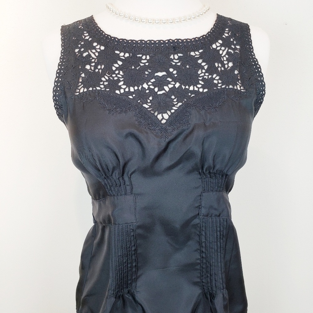 Wendy Hil Black 100% Cotton Lace Trim Tank Top